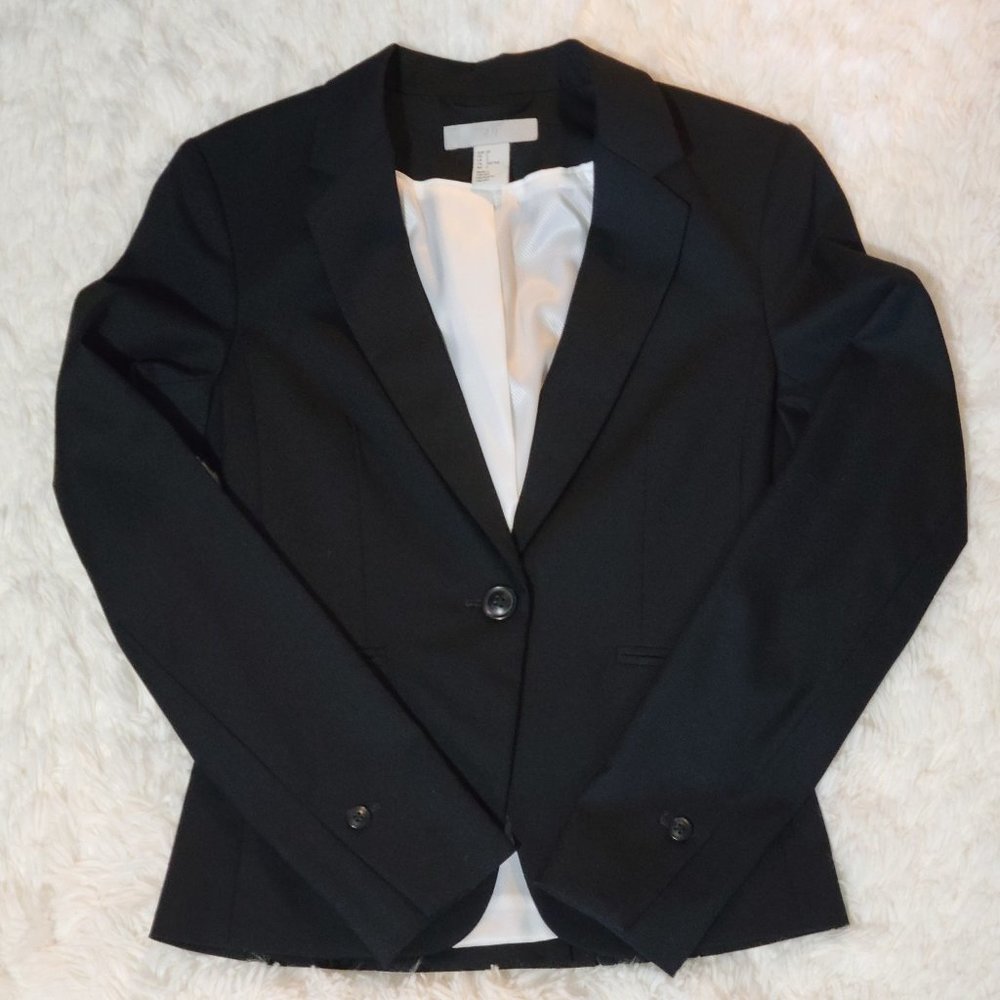 H&M Women's Navy Single button Blazer size 2